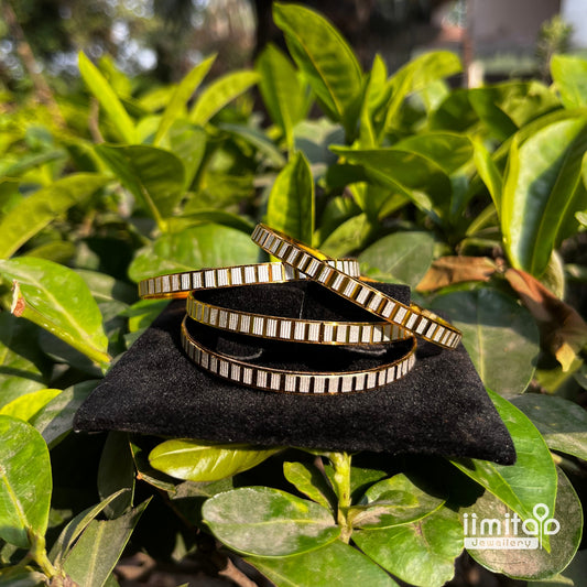 Antique Bangle IIMITA-ABN010