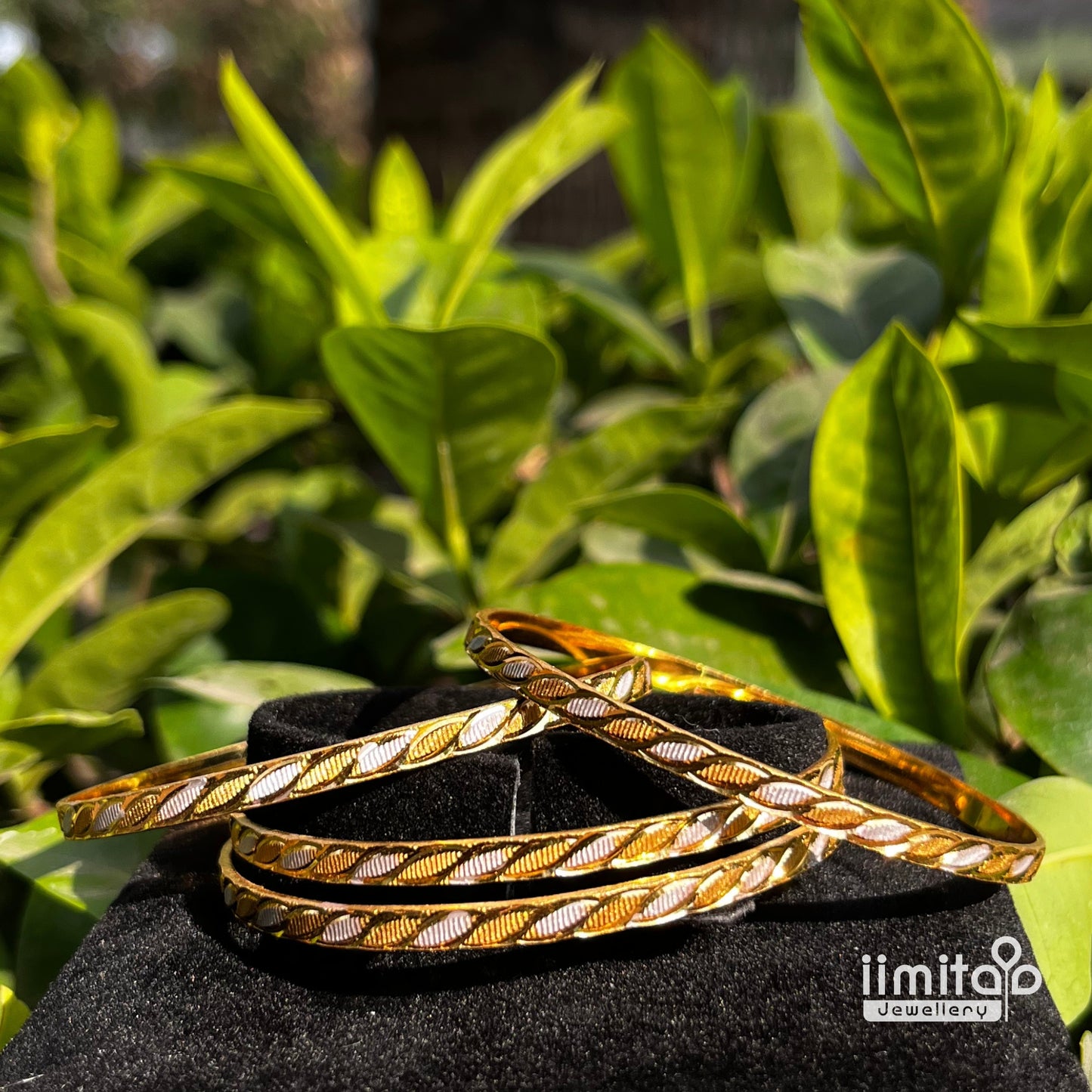 Antique Bangle IIMITA-ABN06