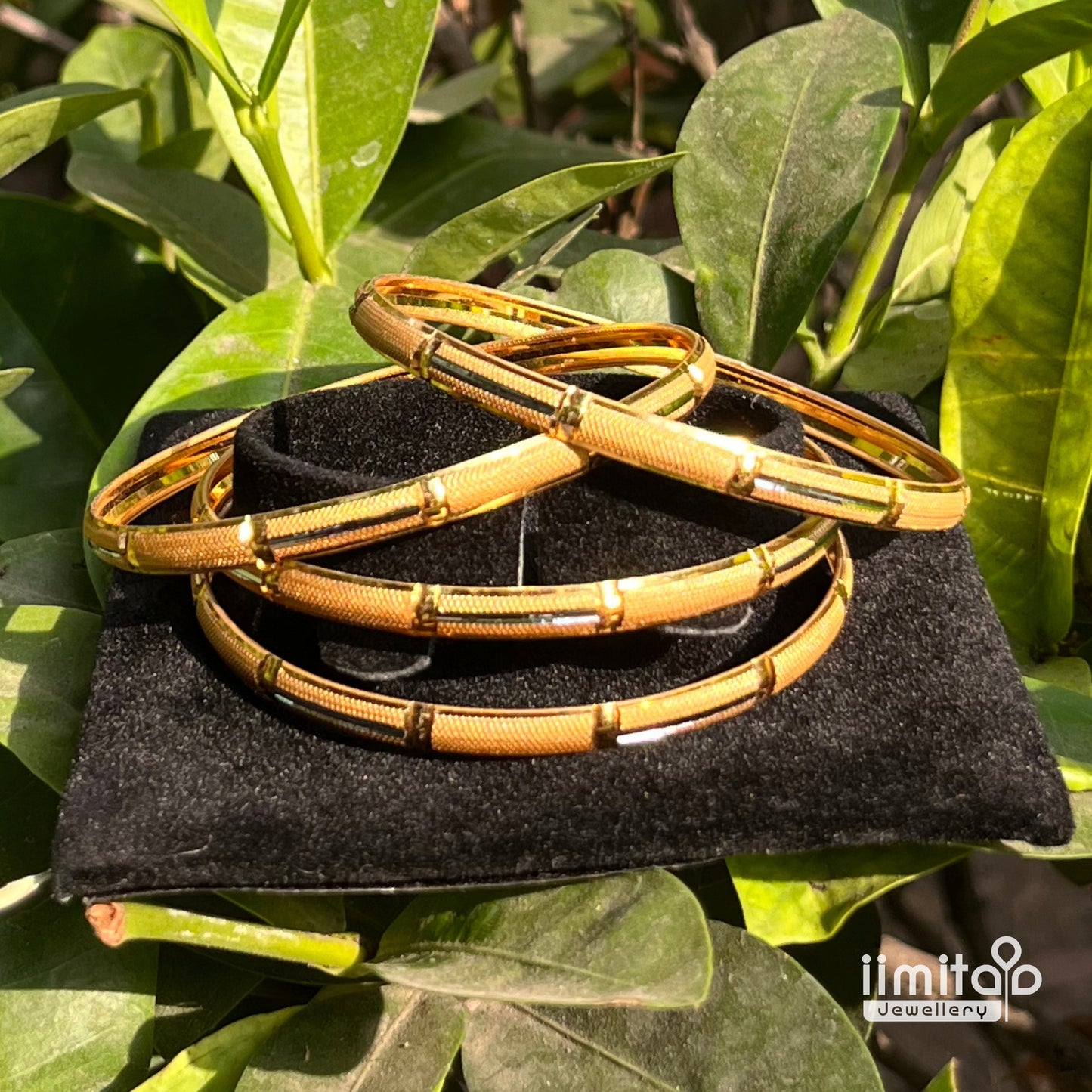 Antique Bangle IIMITA-ABN01