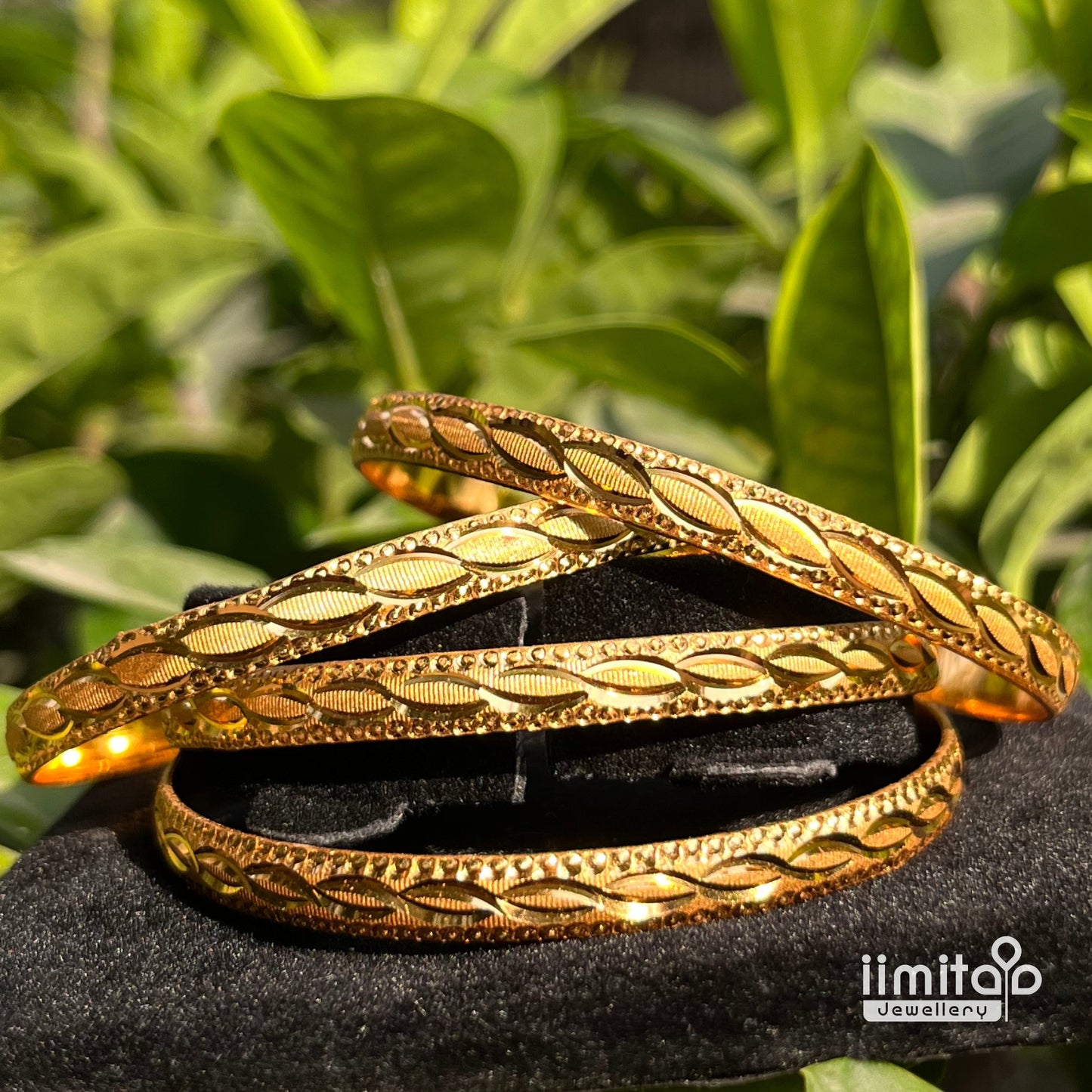 Antique Bangle IIMITA-ABN07