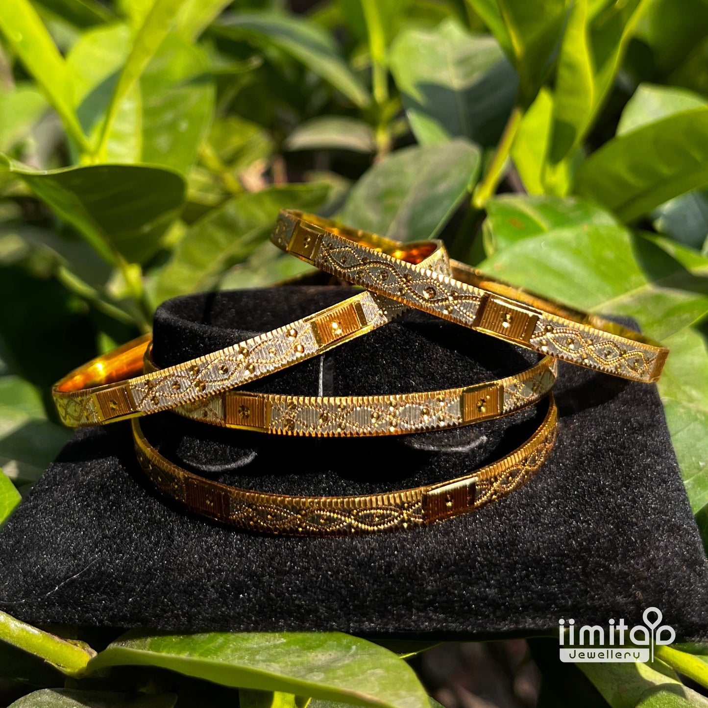 Antique Bangle IIMITA-ABN02