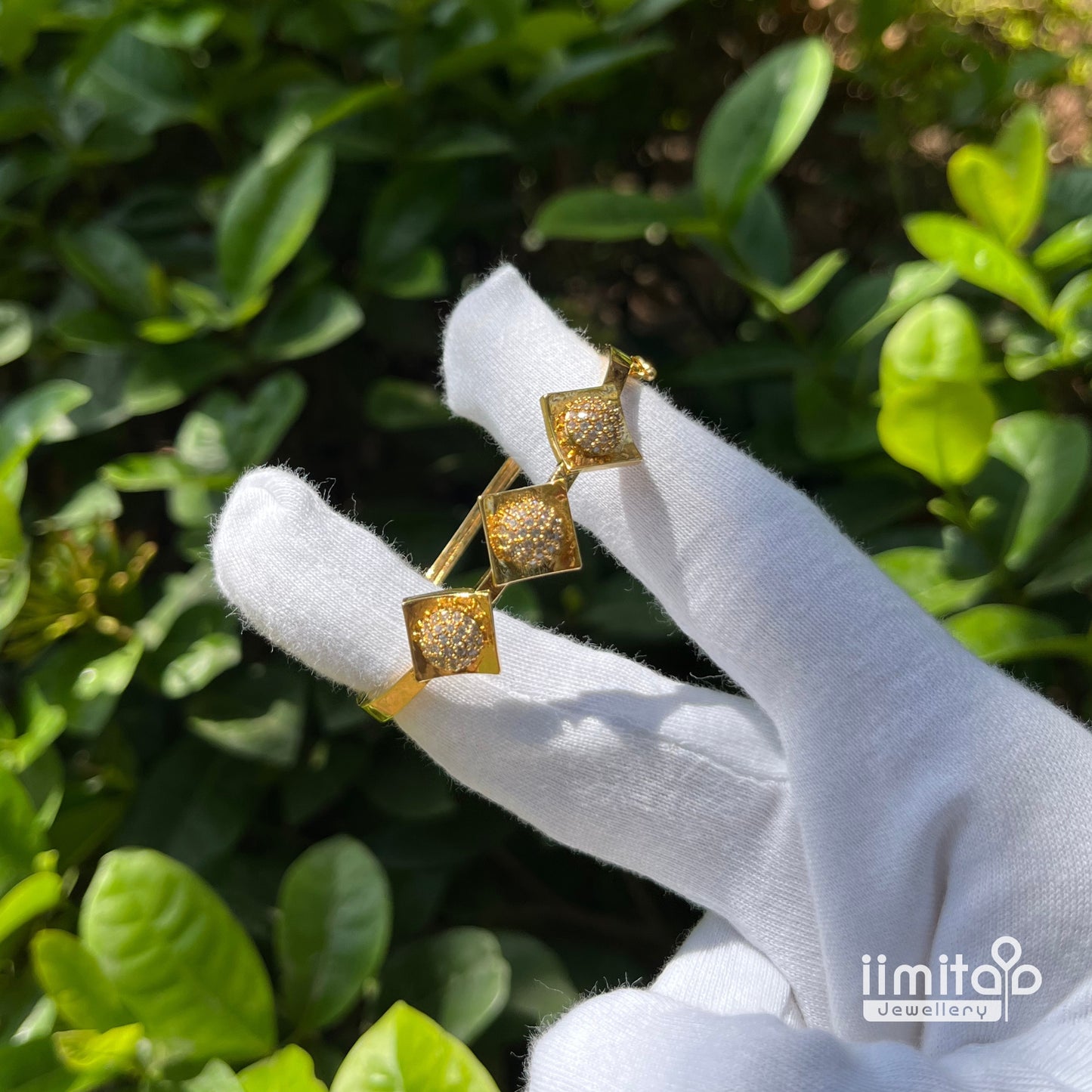 Zircon Kada IIMITA-K8