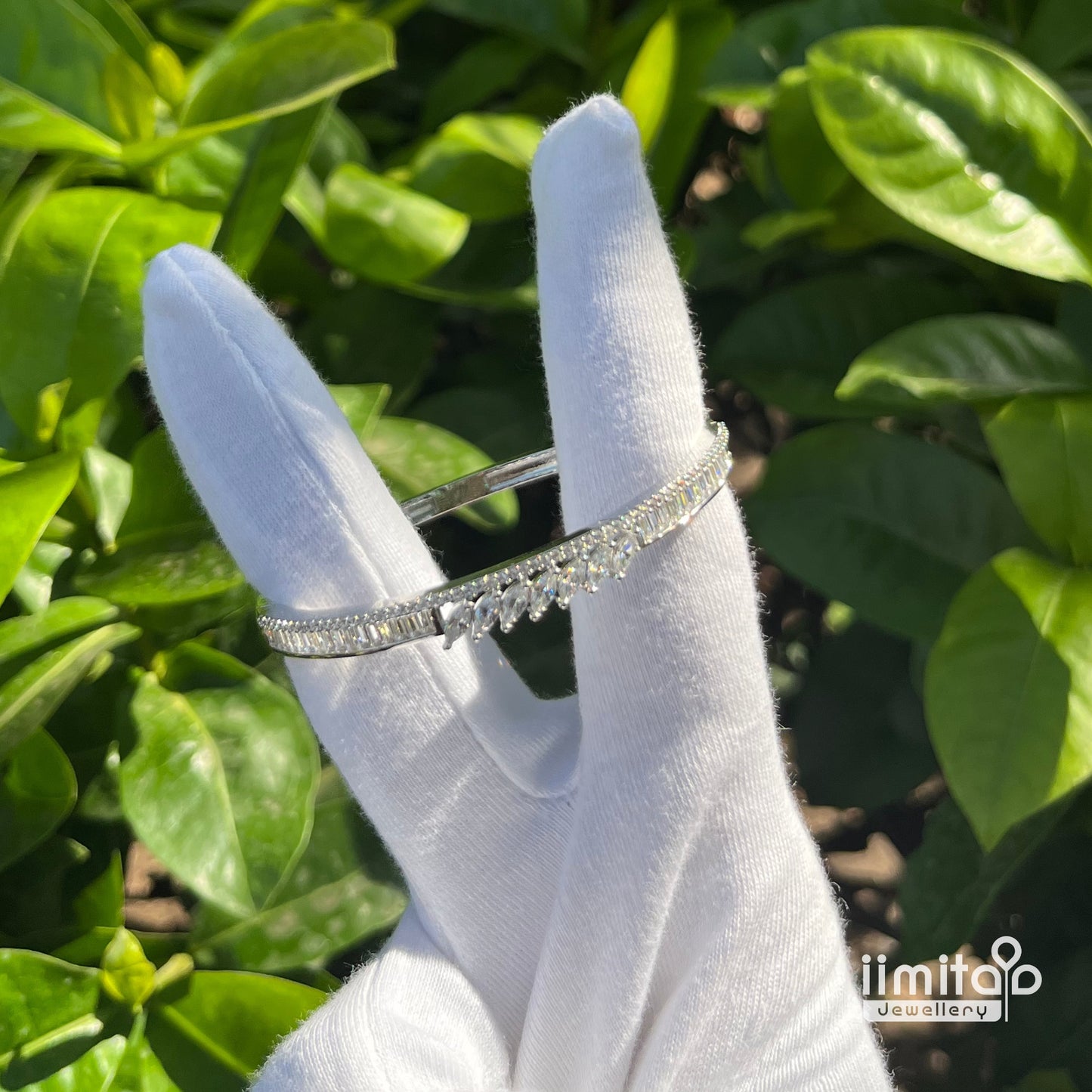 Zircon Kada IIMITA-K2