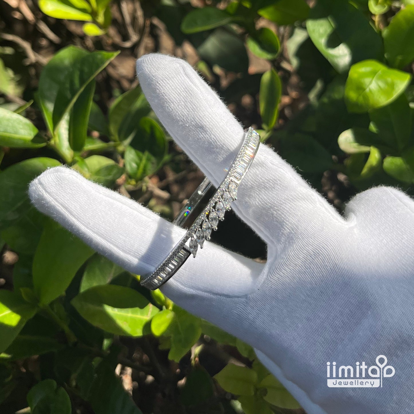 Zircon Kada IIMITA-K2