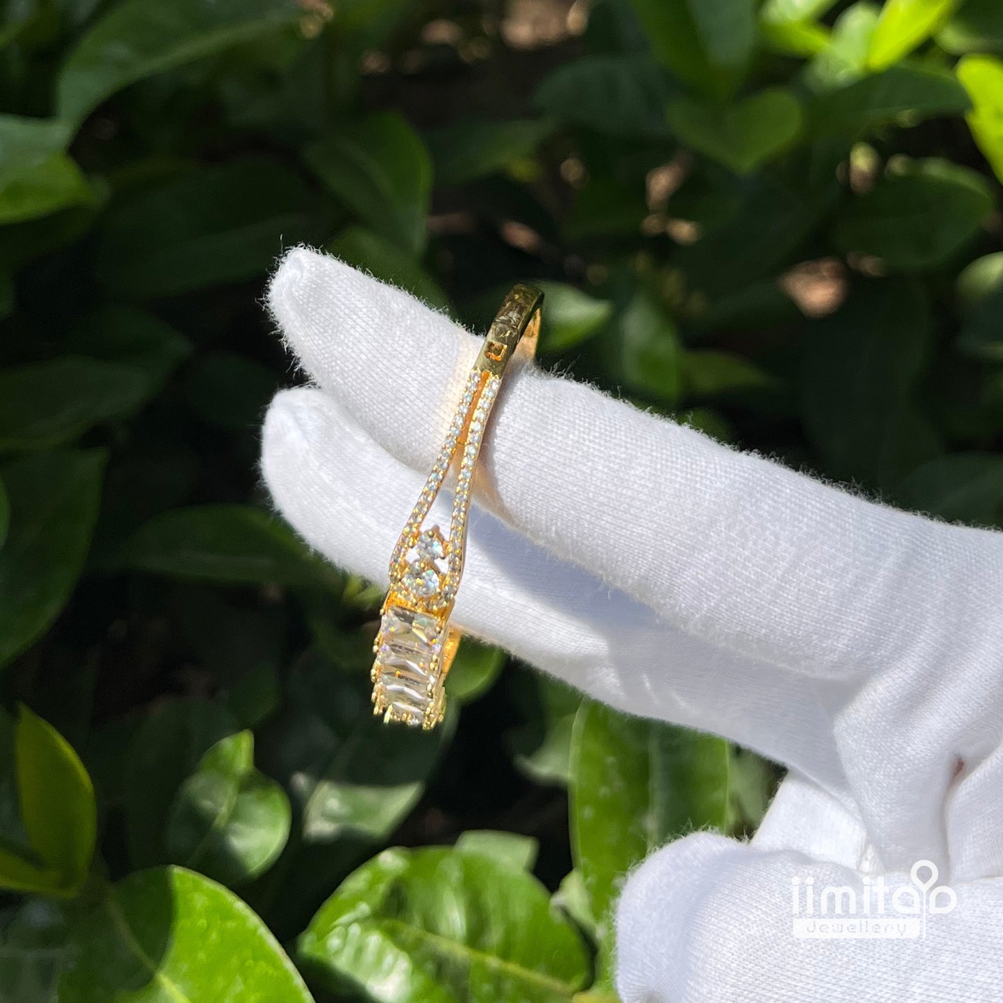 Zircon Kada IIMITA-K7